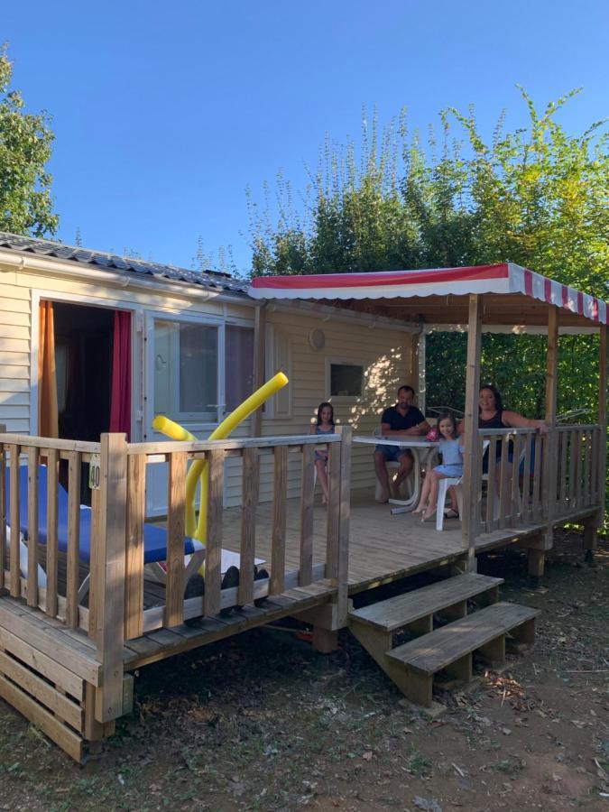 Mobil-Home Terrasse Semi-Couverte Limeuil Екстериор снимка
